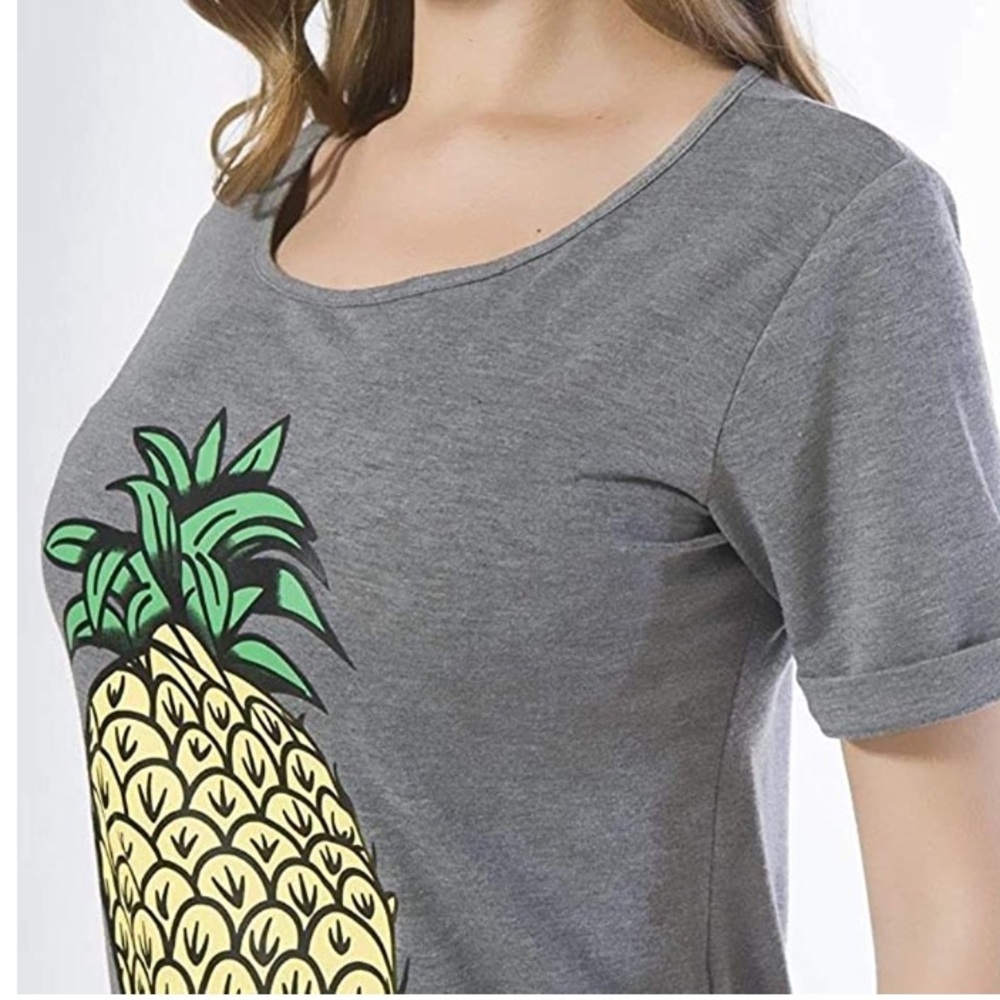 Pineapple Cuff Sleeve T Shirt Size L